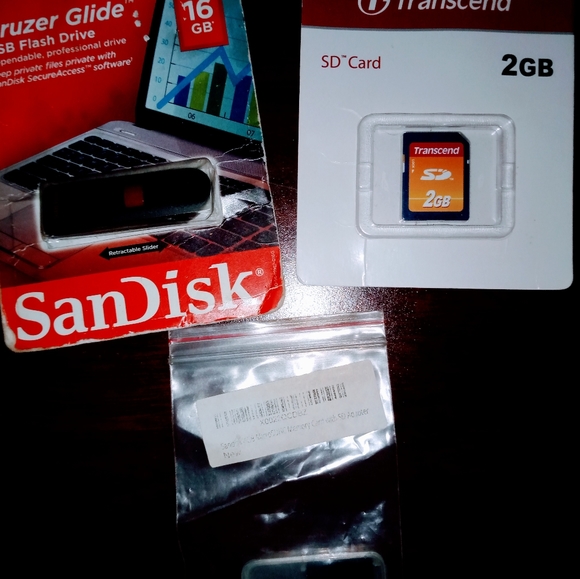 Computer/Memory Accessories Set